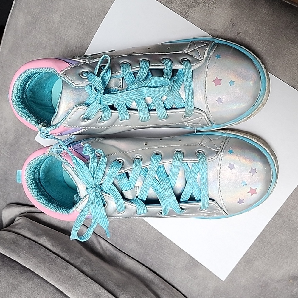 Athletic Works high top unicorn sneakers light up. Size 4